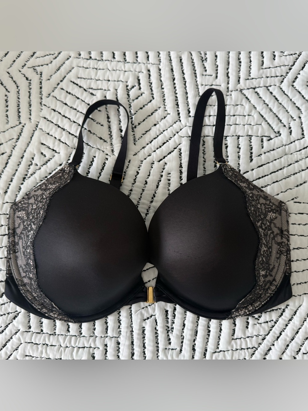 Victoria's Secret Black Lace-Accent Push-Up Bra